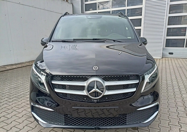 Mercedes-Benz Klasa V cena 394053 przebieg: 15449, rok produkcji 2023 z Włoszczowa małe 137